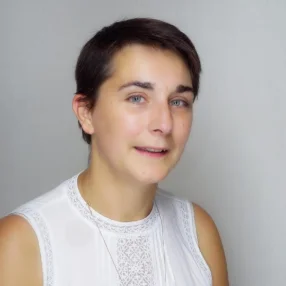 Claire DE LONGEAUX